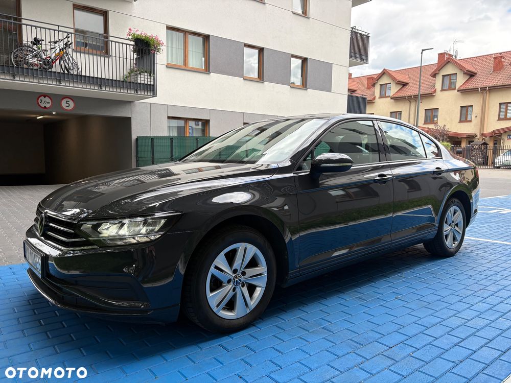 Volkswagen Passat - 2