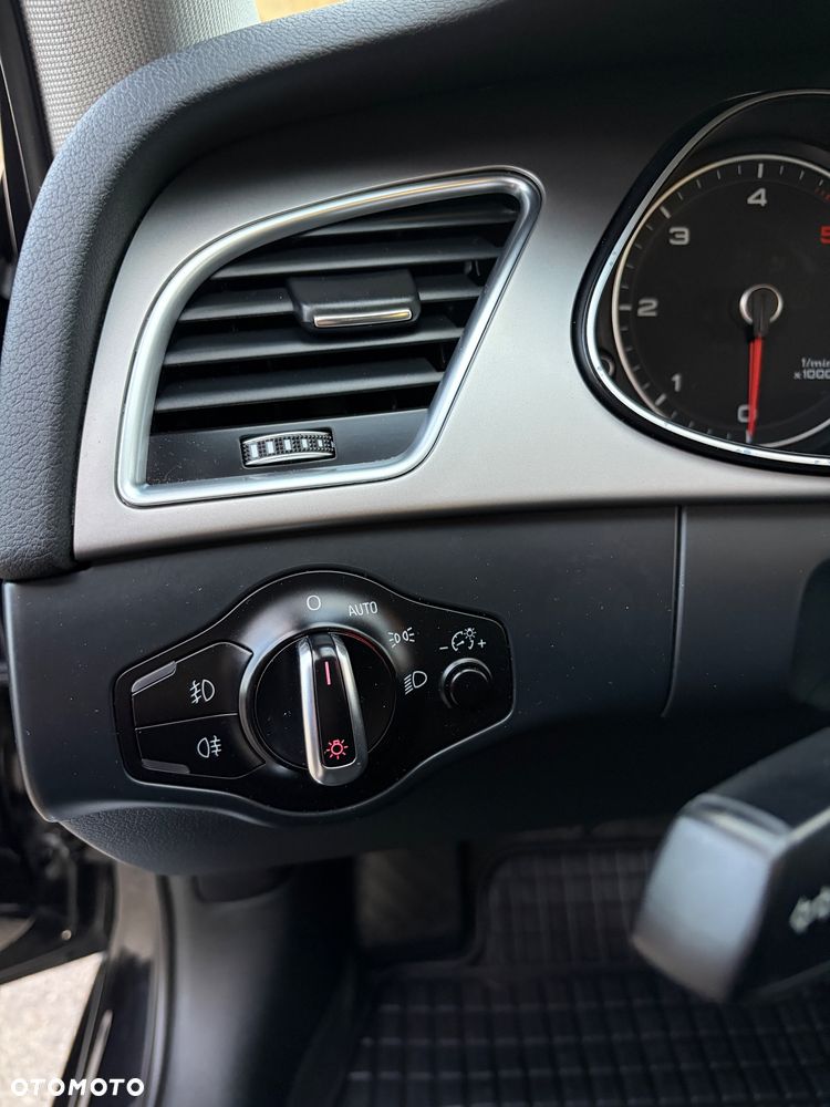 Audi A4 Avant 2.0 TDI Quattro - 26