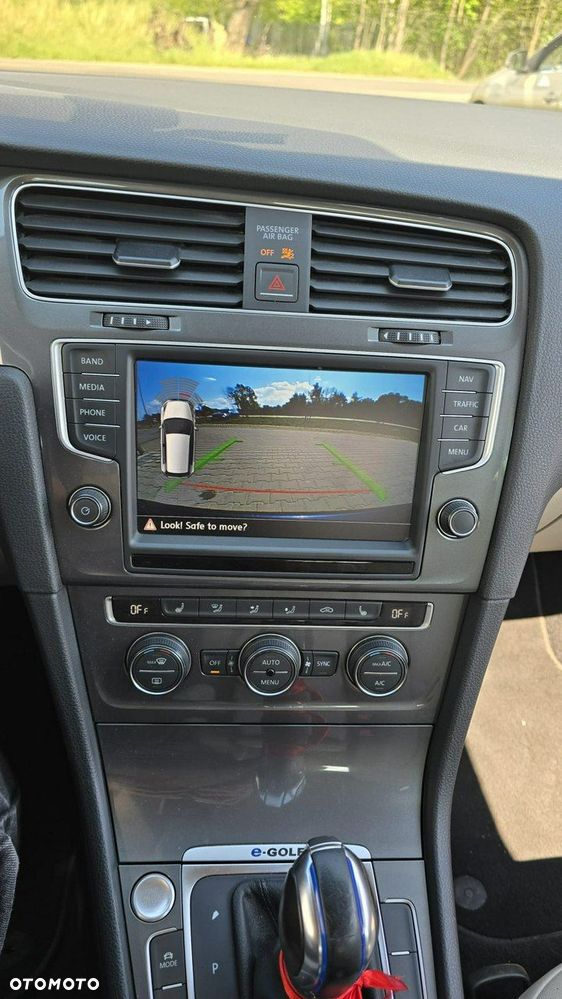 Volkswagen Golf - 13