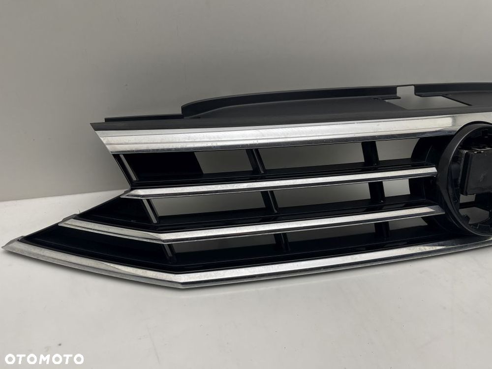 GRILL ATRAPA RADAR VW PASSAT B8 LIFT 3G0853653N 3Q0907550E - 2