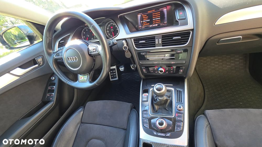 Audi A4 Avant 2.0 TDI - 30