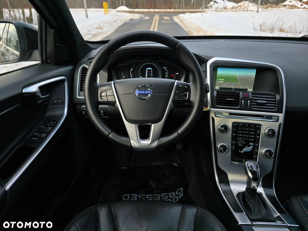 Volvo XC 60 D4 Drive-E Ocean Race - 5