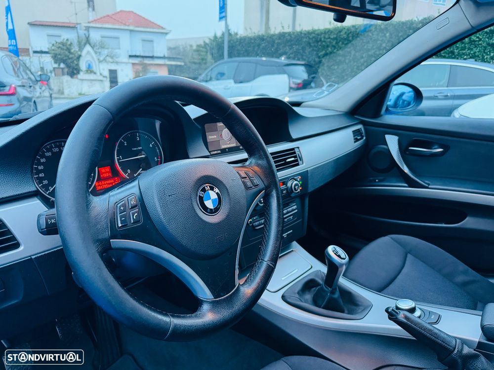 BMW 318 d Navigation Sport - 7