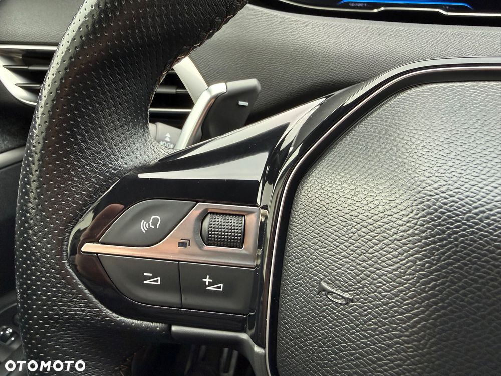 Peugeot 3008 BlueHDi 130 Stop & Start EAT8 GT - 24