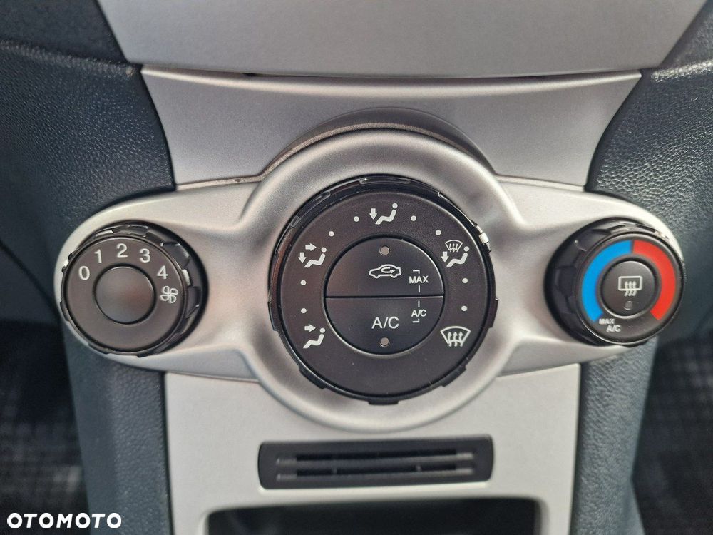 Ford Fiesta 1.25 Trend - 27