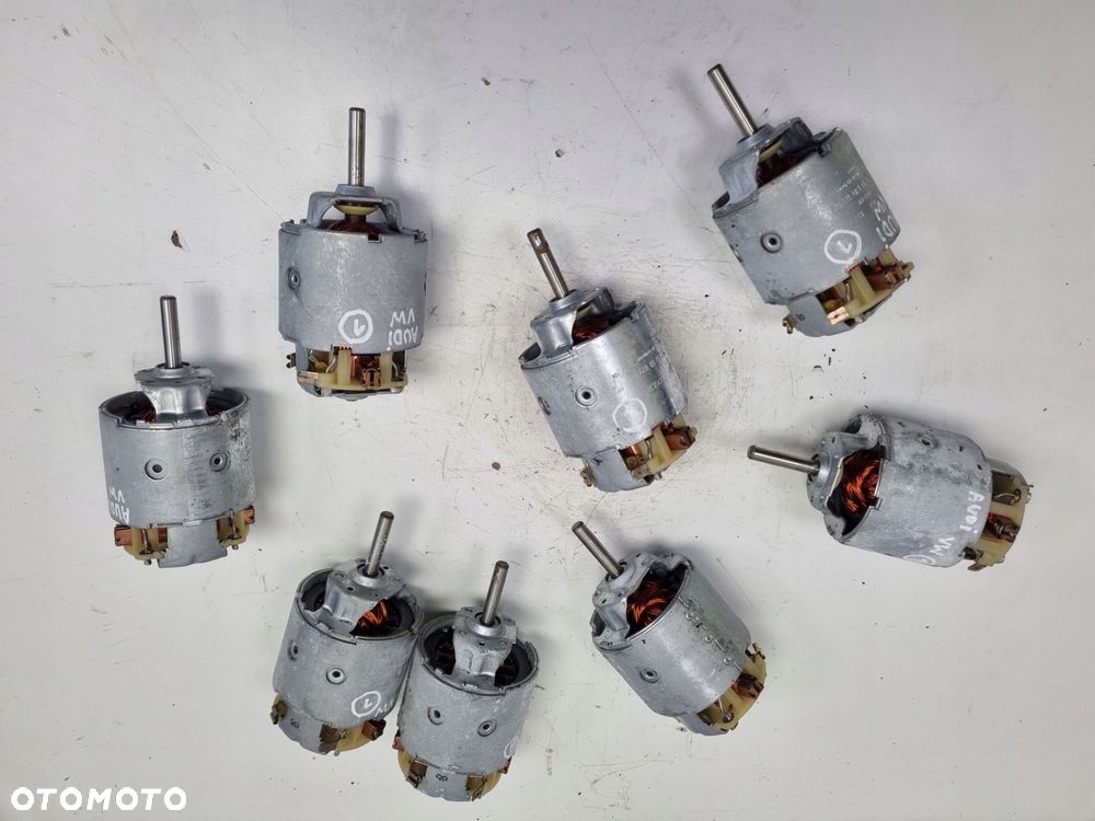 Audi A4 B6 A6 C5 VW Passat B5 WENTYLATOR OGRZEWANIA silniczek 0130111189 - 1