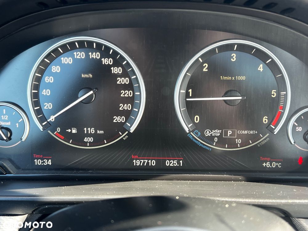 BMW Seria 5 525d Sport-Aut Modern Line - 8