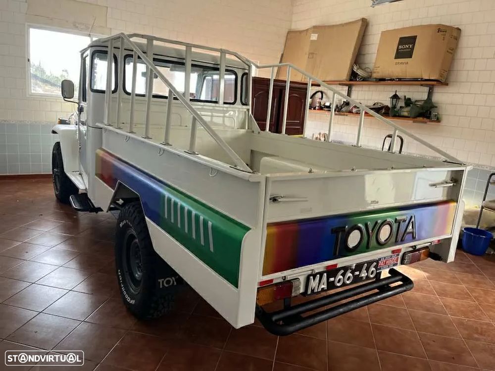 Toyota BJ 40 - 4