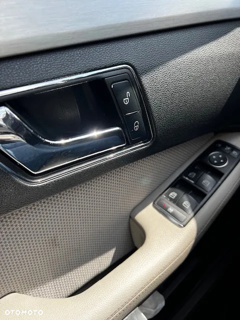Mercedes-Benz Klasa E 350 T CDI DPF BlueEFFICIENCY 7G-TRONIC Avantgarde - 11