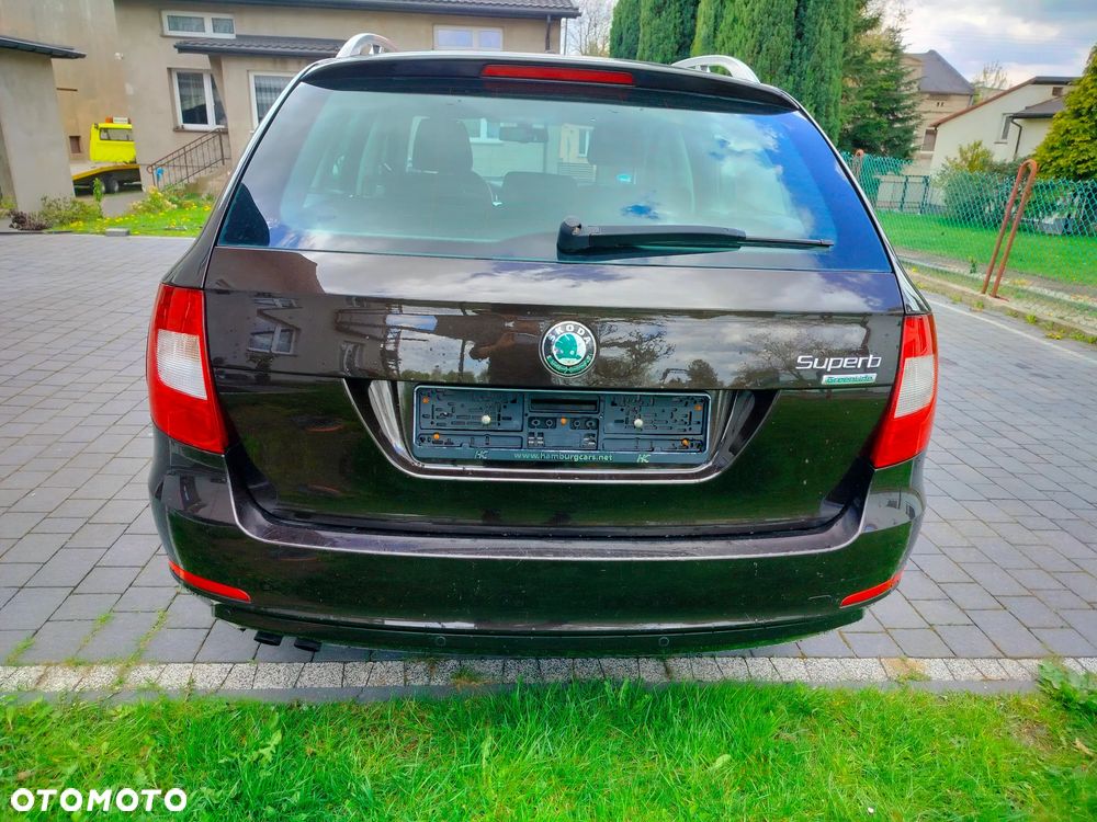 Skoda Superb 1.6 TDI GreenLine - 10