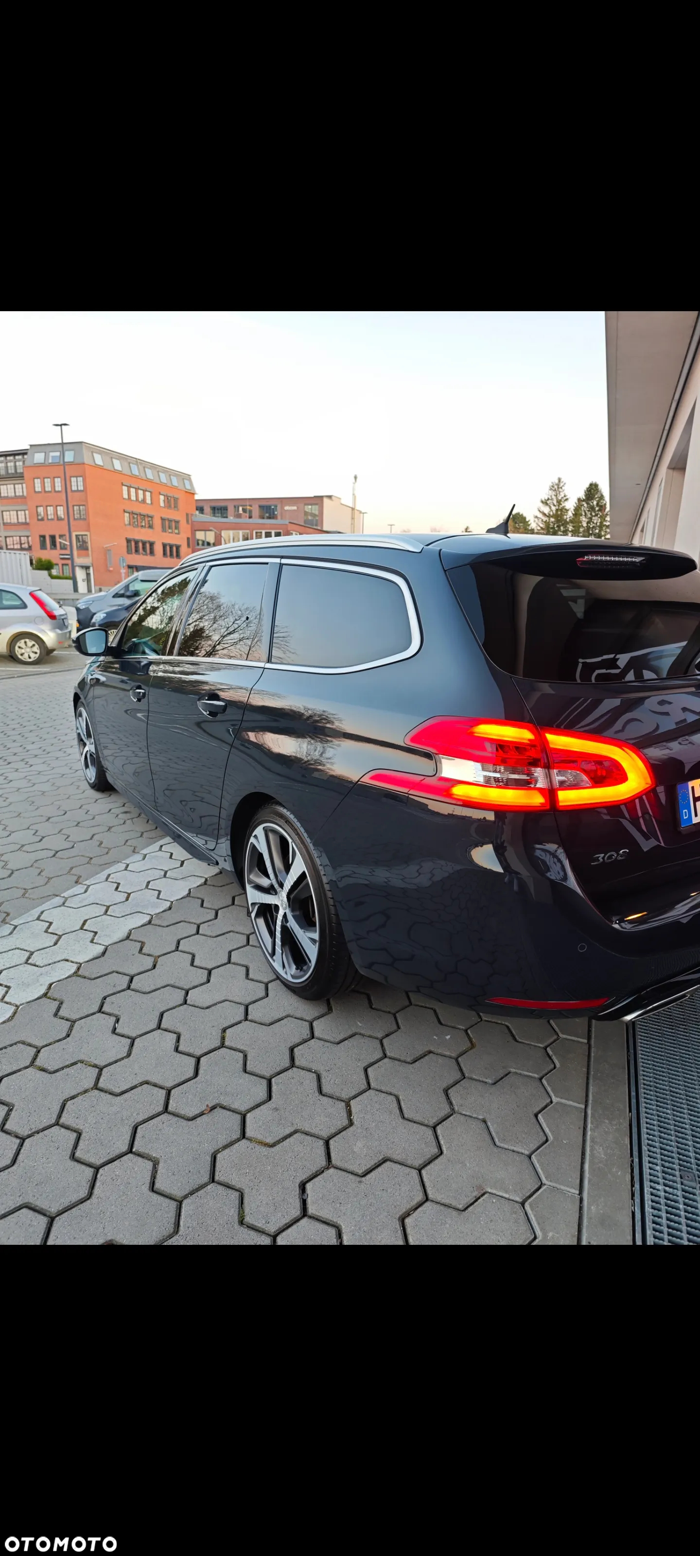 Peugeot 308 SW 2.0 BlueHDi GT S&S EAT8 - 13