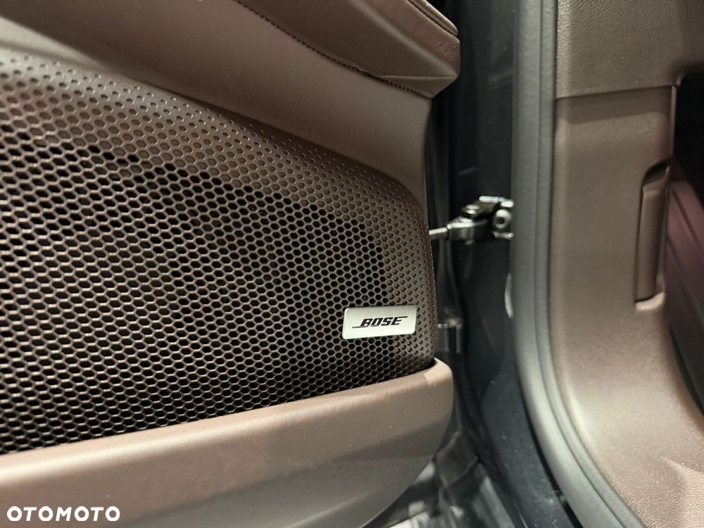 Porsche Panamera - 22