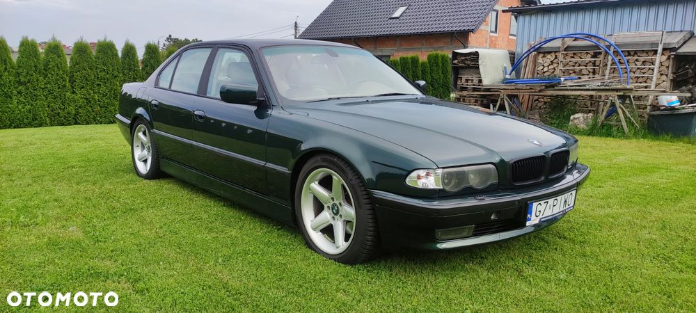BMW Seria 7 740i - 6