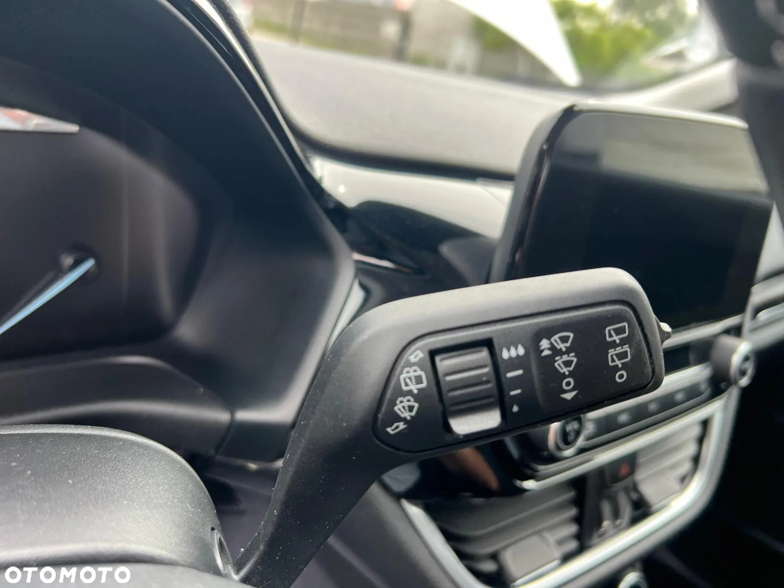 Ford Fiesta 1.0 EcoBoost S&S TITANIUM - 15