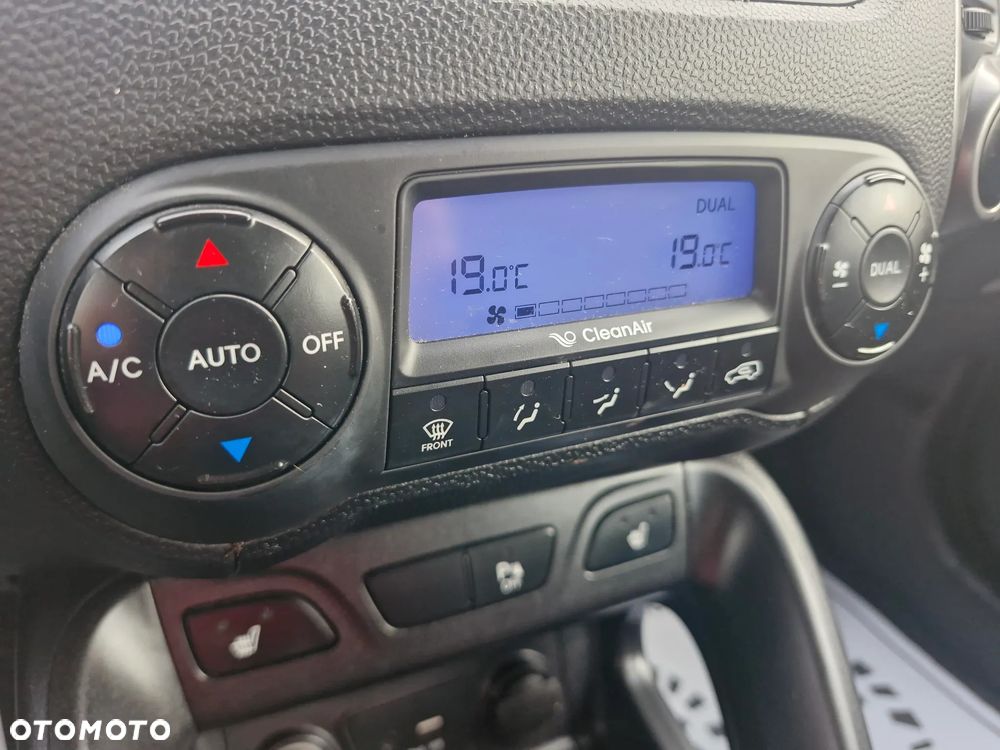 Hyundai ix35 1.7 CRDi Premium 2WD - 32