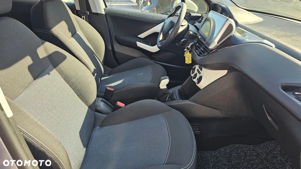 Peugeot 208 PureTech 68 Active - 12