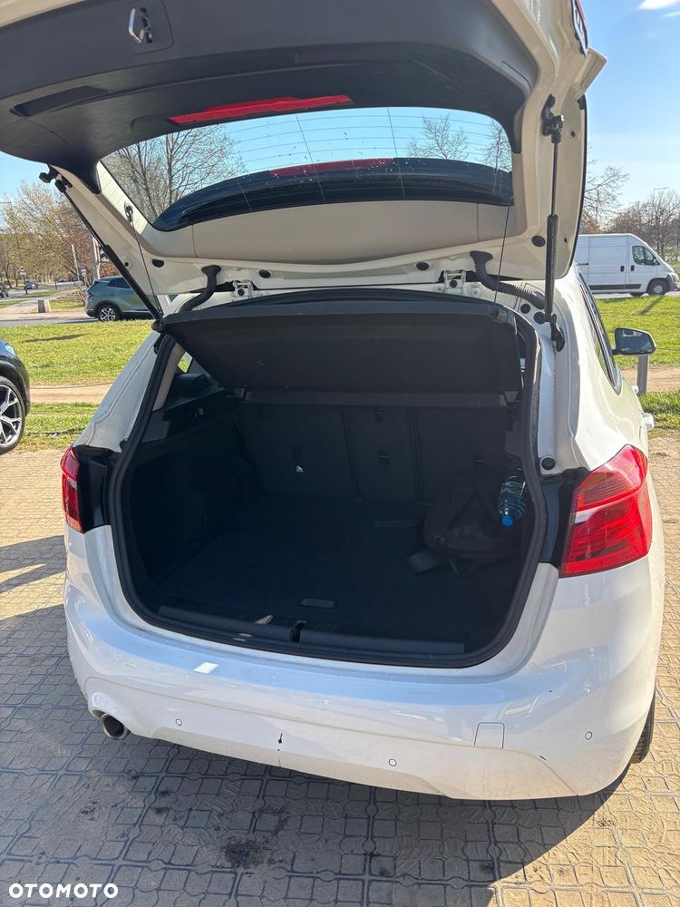 BMW Seria 2 216d - 7