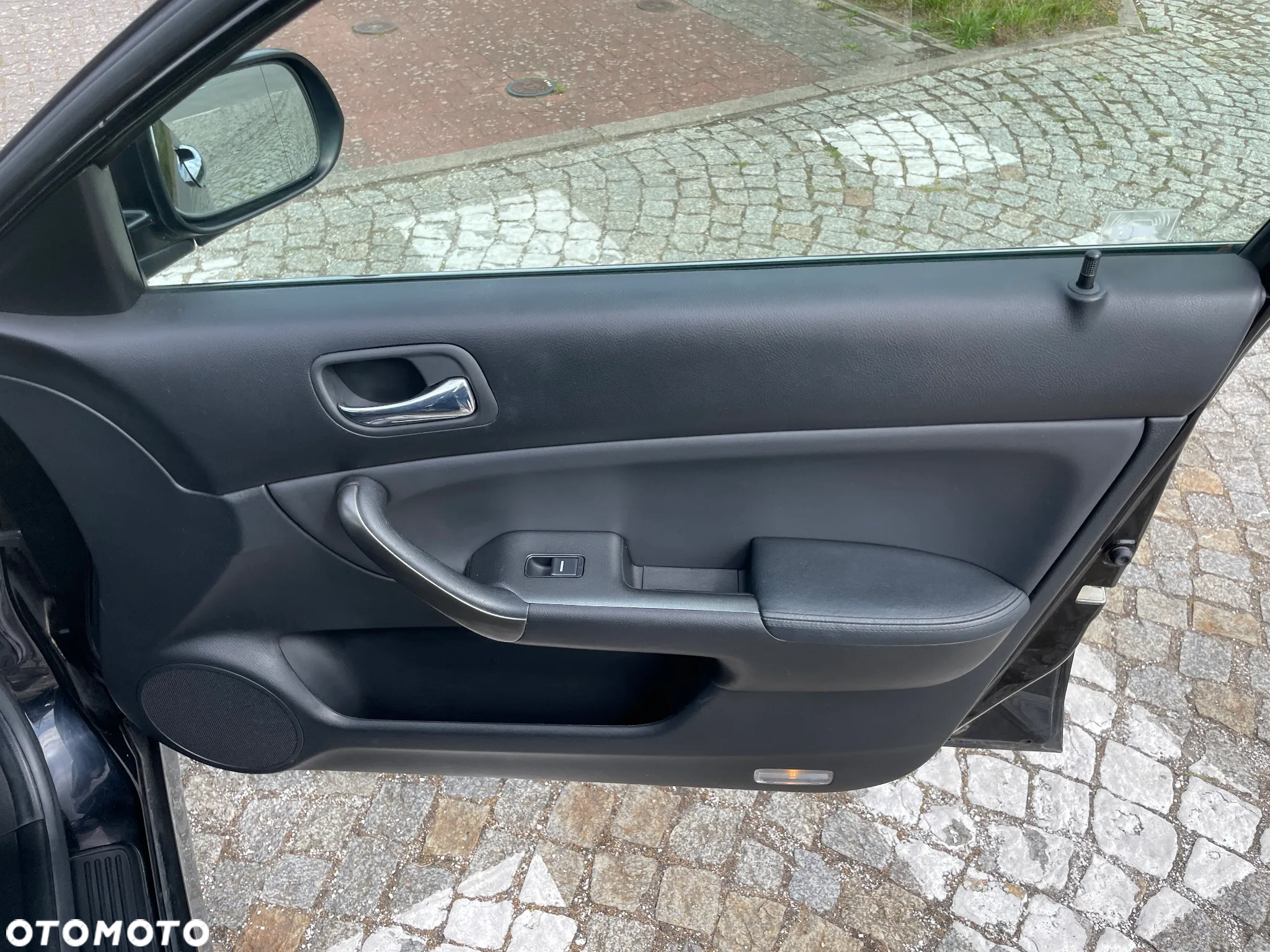 Honda Accord 2.0 Executive - 33