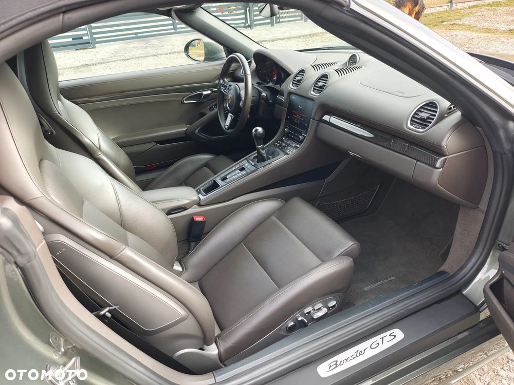 Porsche Boxster - 10