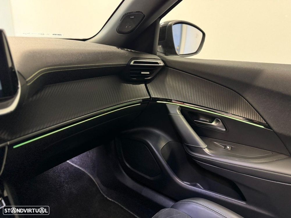 Peugeot 2008 1.2 PureTech GT Pack EAT8 - 10