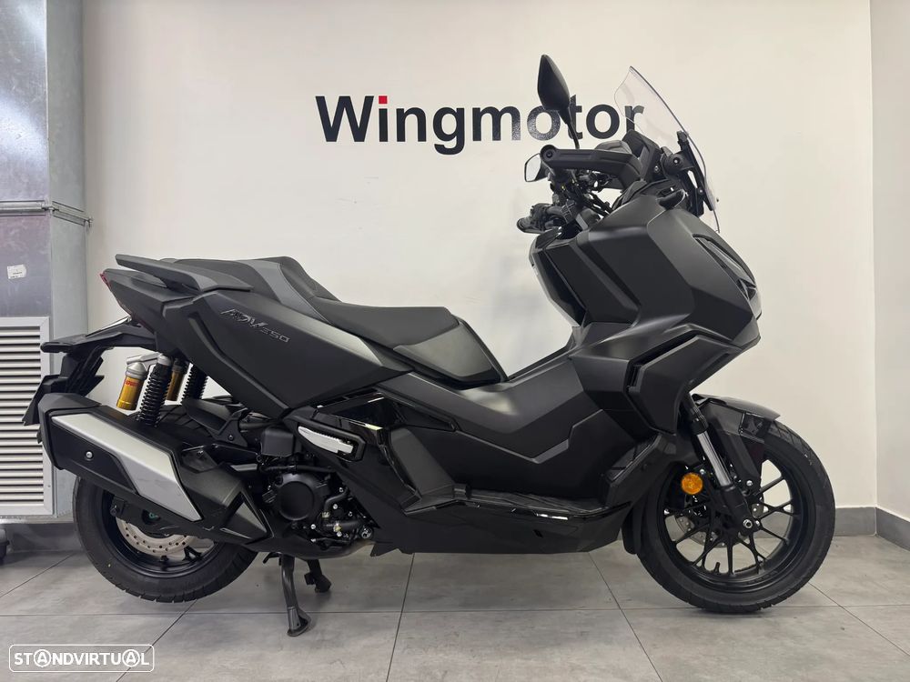 Honda ADV 350 - 1