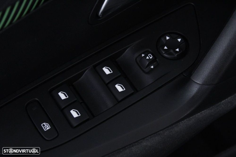 Peugeot 2008 1.2 PureTech Active - 20