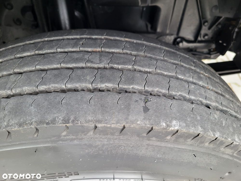 Mitsubishi Fuso Canter 7C18 Kontener + Winda Stan Bardzo Dobry - 14