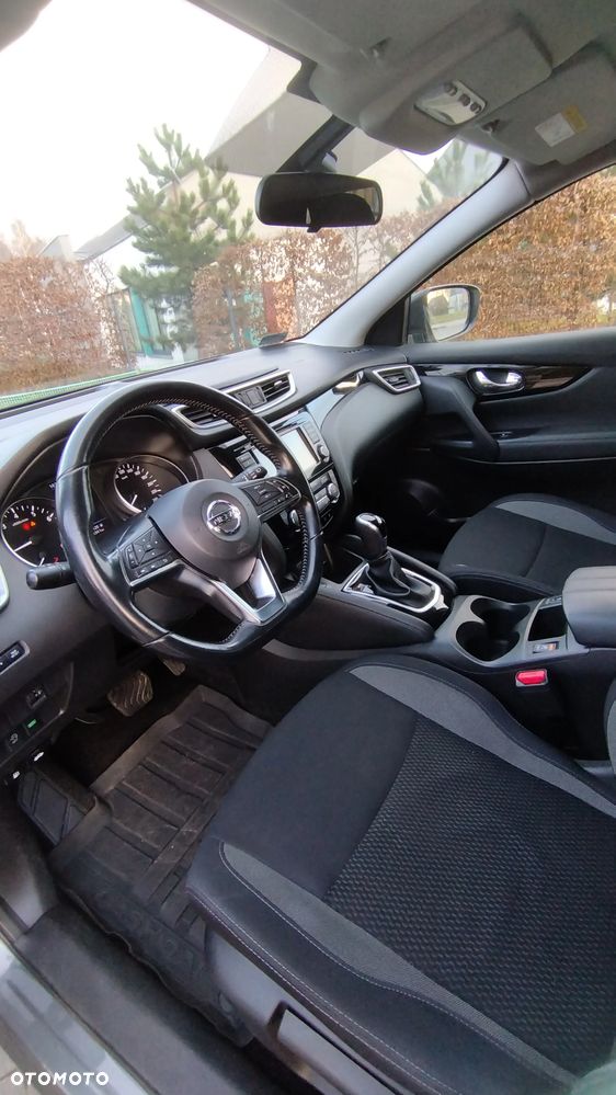 Nissan Qashqai 1.3 DIG-T N-Connecta DCT - 10