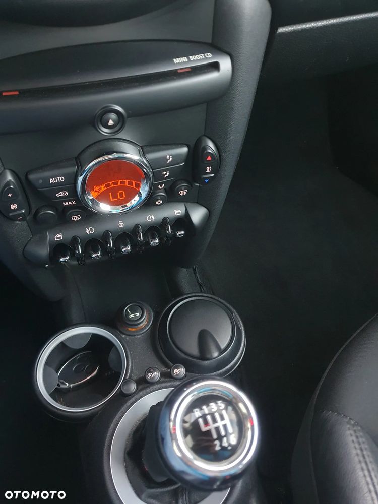 MINI Cooper Standard - 36