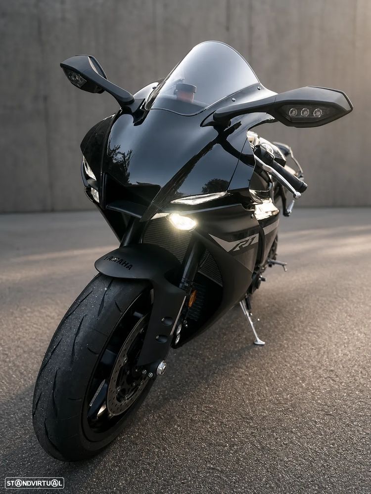 Yamaha YZF R1 - 5