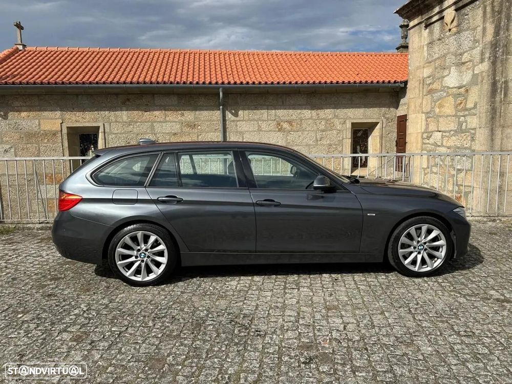BMW 325 - 29
