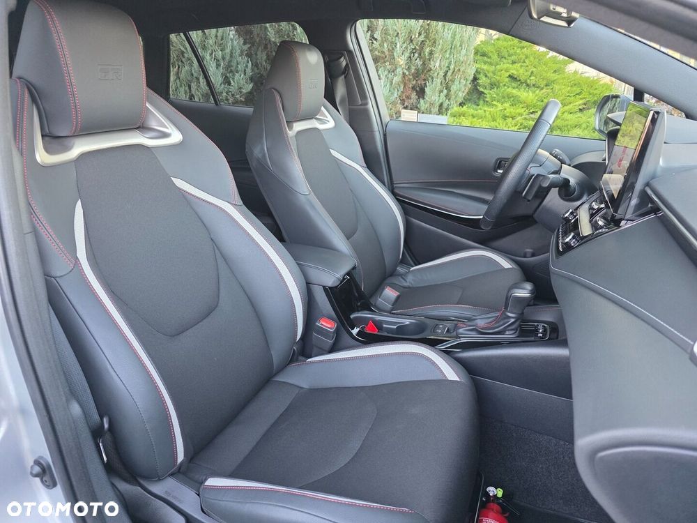 Toyota Corolla 2.0 Hybrid GR Sport Dynamic - 19