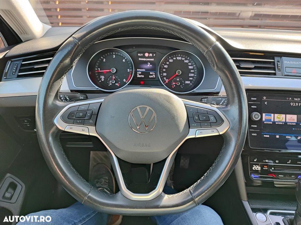 Volkswagen Passat 2.0 TDI SCR DSG Business - 23