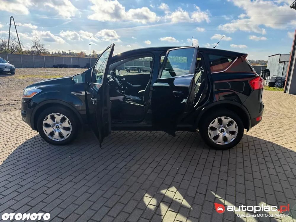 Ford Kuga 2.0 TDCi 4x4 Titanium - 24