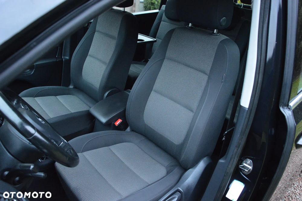 Volkswagen Sharan - 19