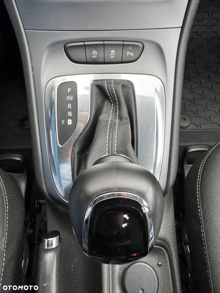 Opel Astra 1.4 T Elegance S&S - 18