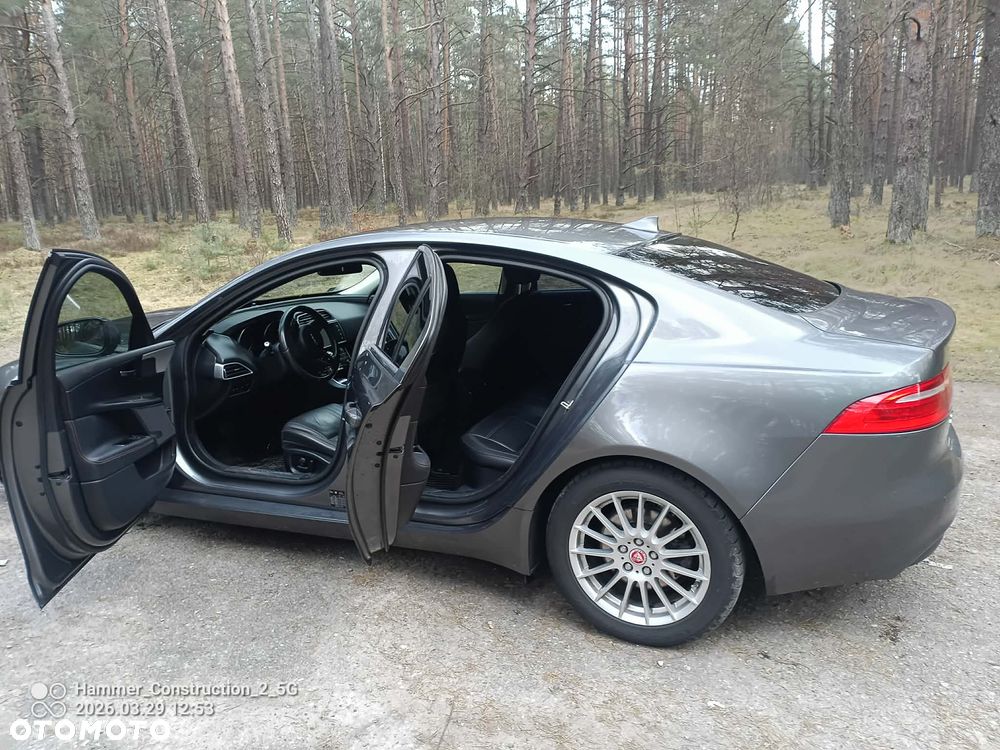 Jaguar XE E-Performance Prestige - 6