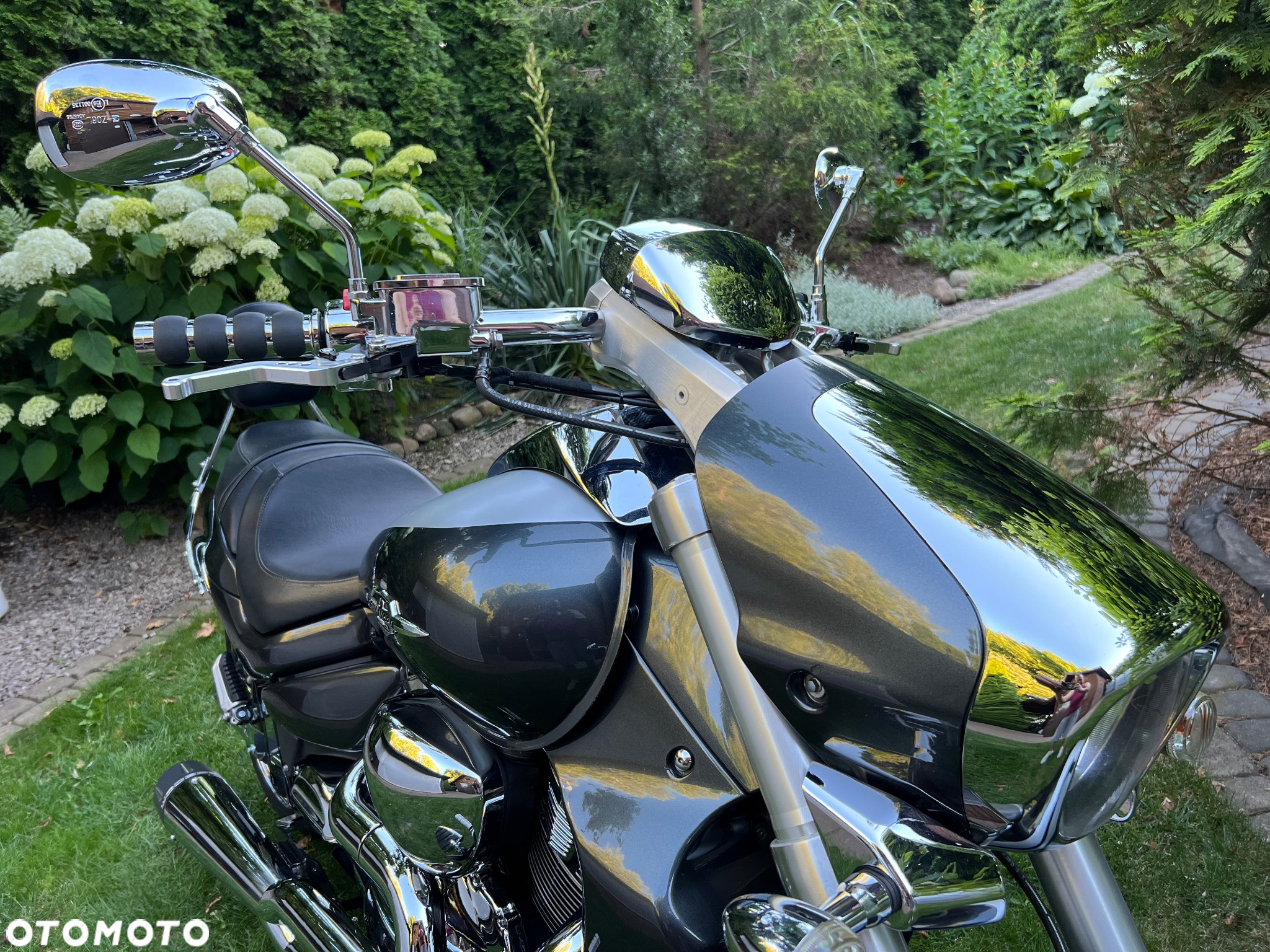 Suzuki Intruder - 22