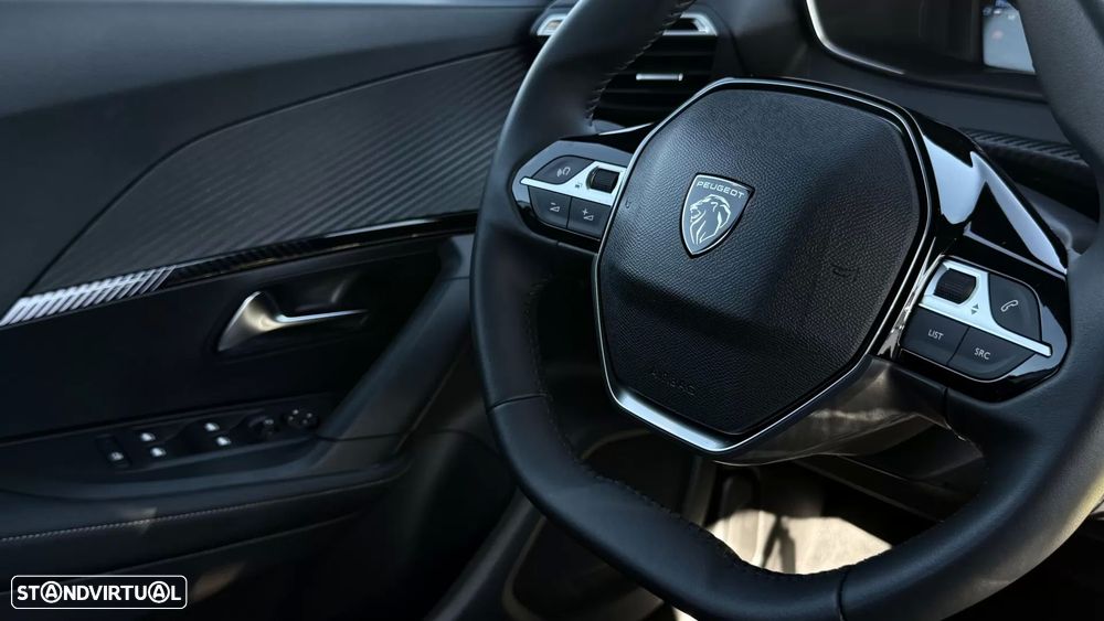 Peugeot 2008 1.2 Hybrid Allure e-DCS6 - 11