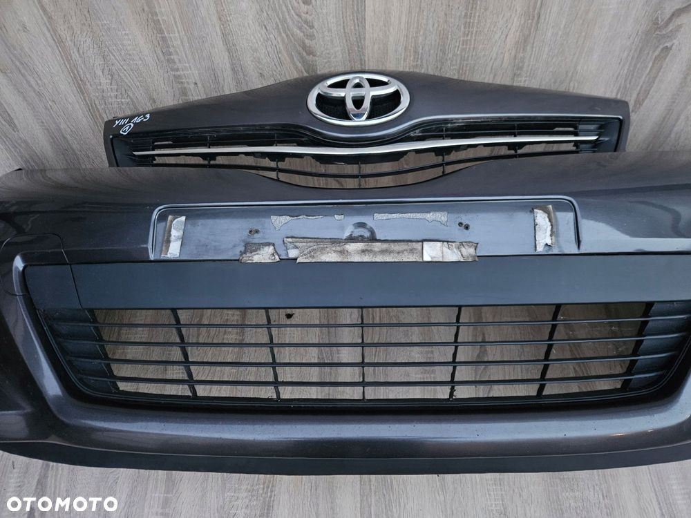 toyota yaris iii 12-14 zderzak przód 1g3 - 4