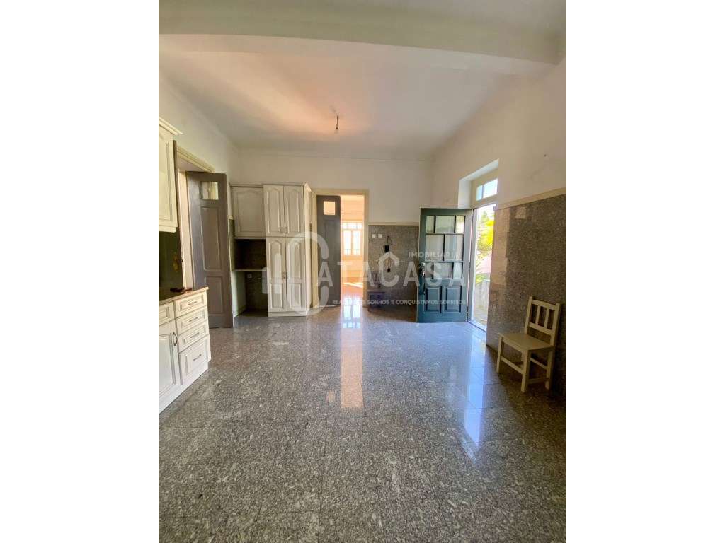 Moradia Isolada T4 para venda no Centro de Águeda - Grande imagem: 2/47