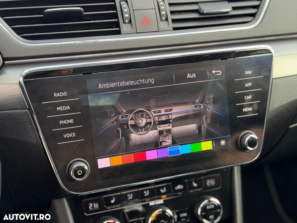Skoda Superb 2.0 TDI DSG Style - 23