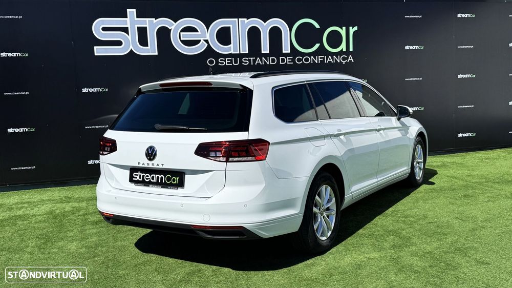 VW Passat Variant 2.0 TDI Business DSG - 8