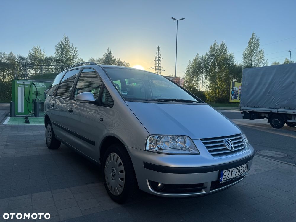 Volkswagen Sharan 2.0 TDI Comfortline - 3