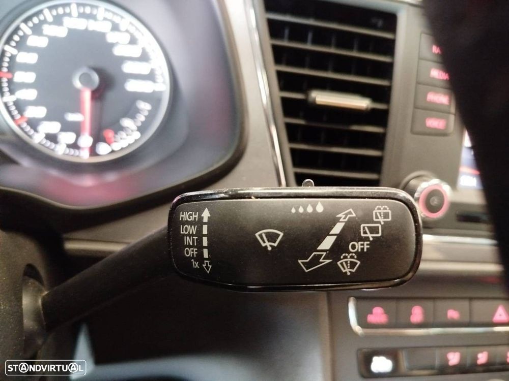 SEAT Leon SC 2.0 TDI DPF S&S FR - 20