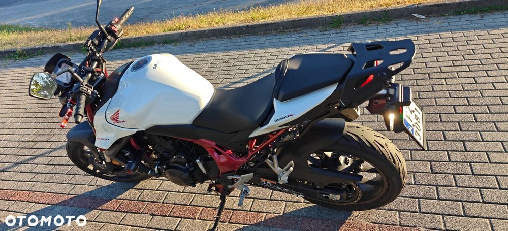 Honda Hornet - 16