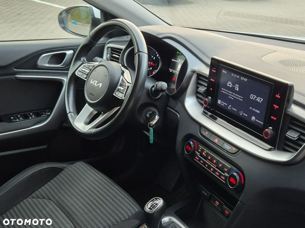 Kia Ceed 1.5 T-GDI M - 23