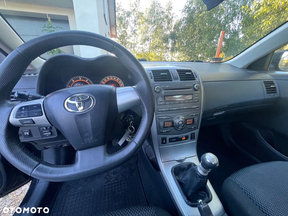 Toyota Corolla 1.4 D-4D Luna - 10