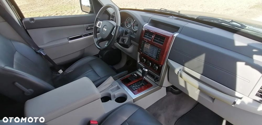 Jeep Cherokee 2.8 CRD DPF Automatik Limited - 23