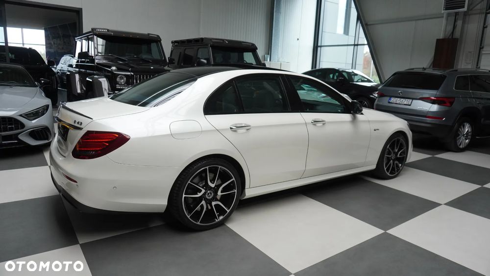 Mercedes-Benz Klasa E - 4